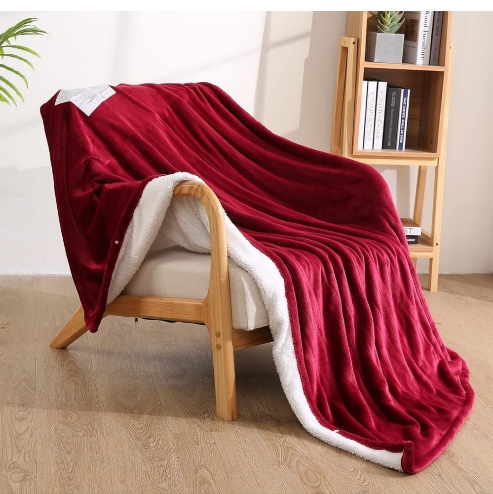 Maxkare Comfortable Flannel Heated Throw Blanket